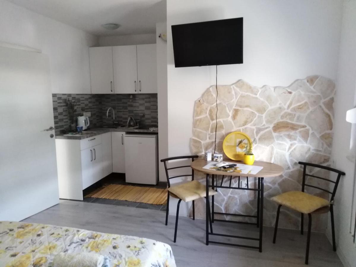 3D Studio Apartment Kaštela Exteriör bild